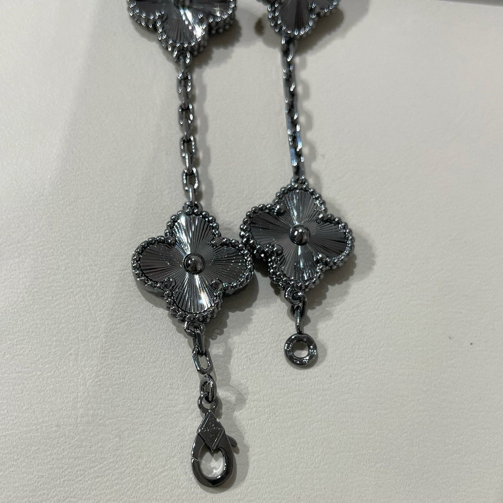 [Star]New CLOVER 5 MOTIF BLACK BRACELET