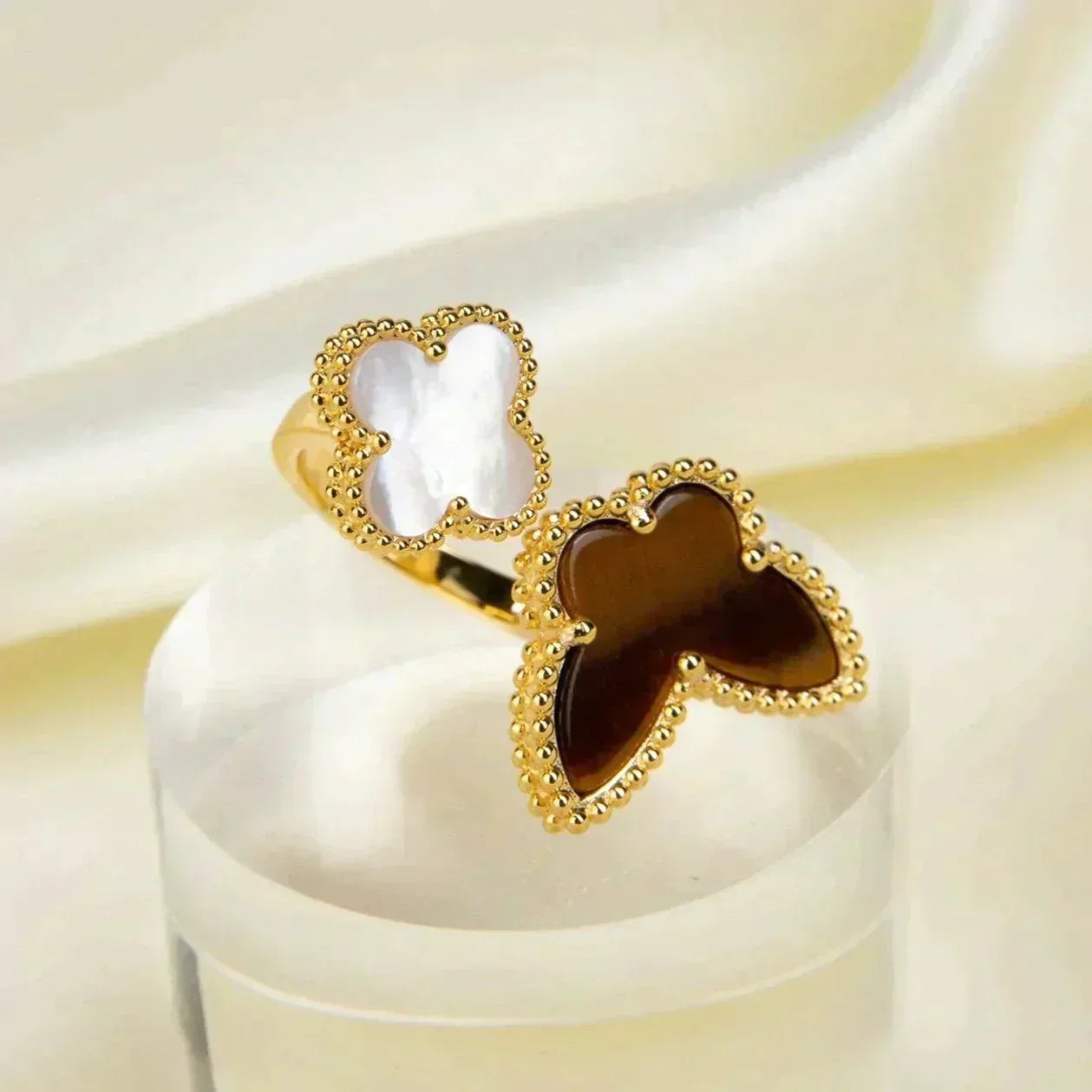 ¡®Star¡¯LUCKY BETWEEN THE FINGER RING