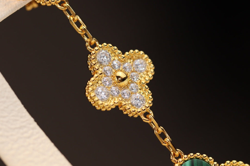 ¡®Star¡¯CLOVER EARRINGS GOLD MALACHITE DIAMOND 3 MOTIF