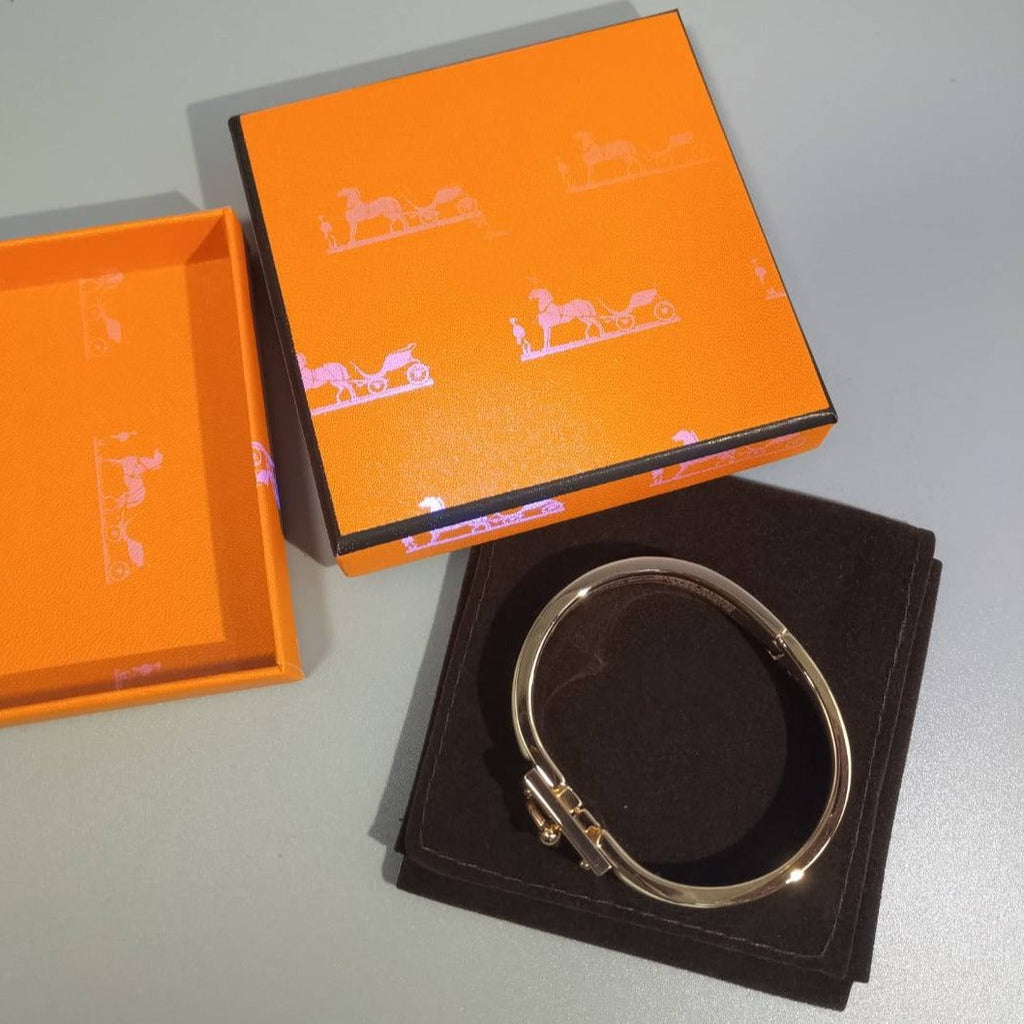 ¡®Star¡¯H GREY BRACELET