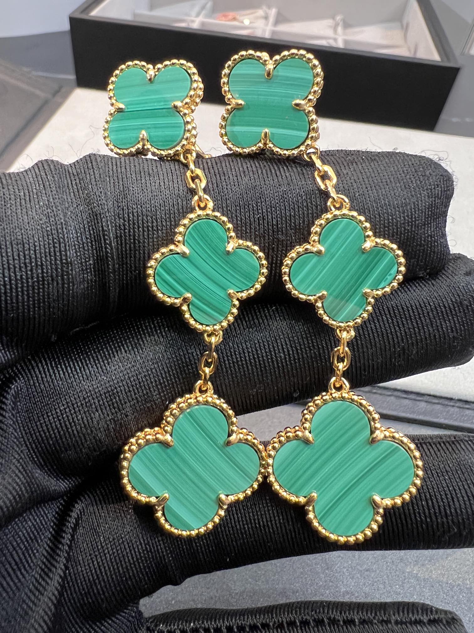 ¡®Star¡¯CLOVER MALACHITE 3 MOTIFS GOLD