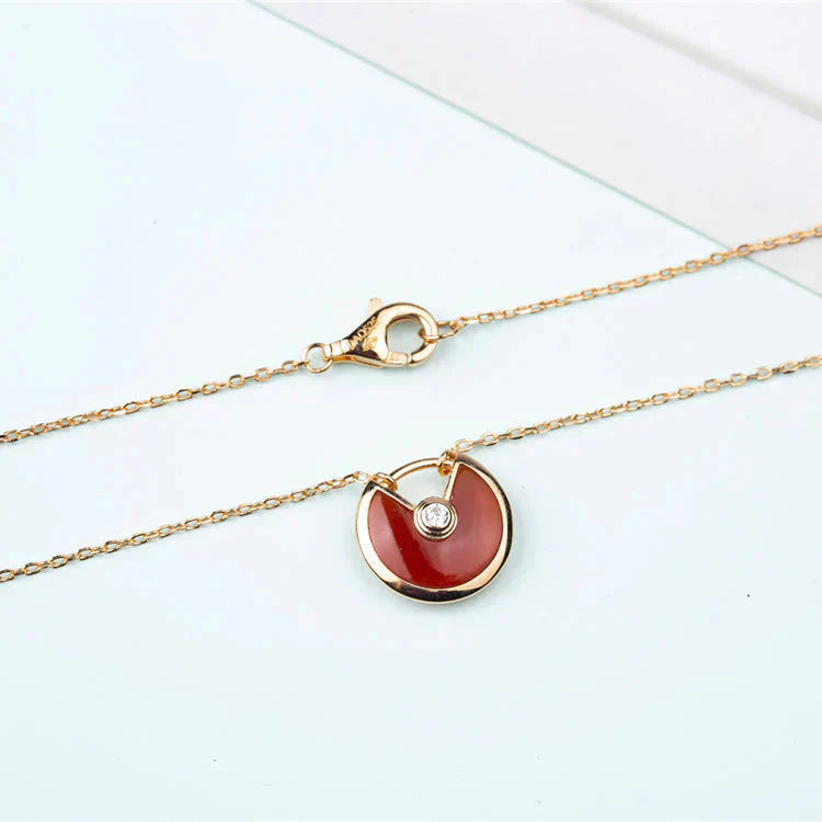 ¡®Star¡¯AMULETTE GOLD CARNELIAN ONYX NECKLACE