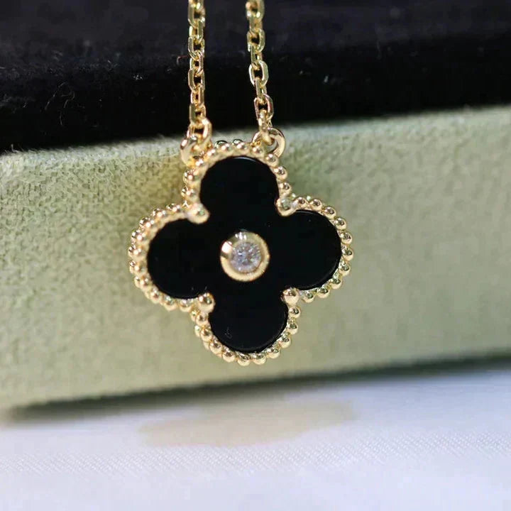 ¡®Star¡¯CLOVER 15MM DIAMOND ONYX NECKLACE