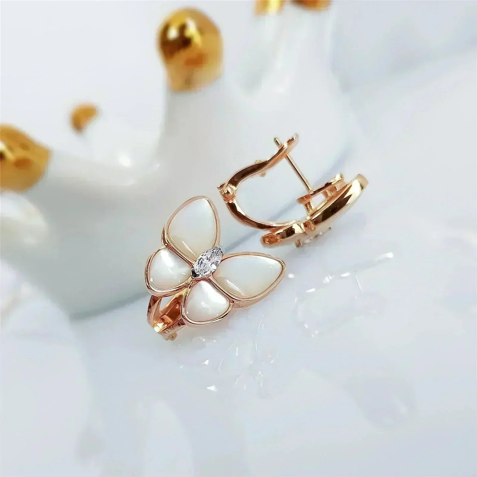 ¡®Star¡¯BUTTERFLY MOP DIAMOND EARRINGS