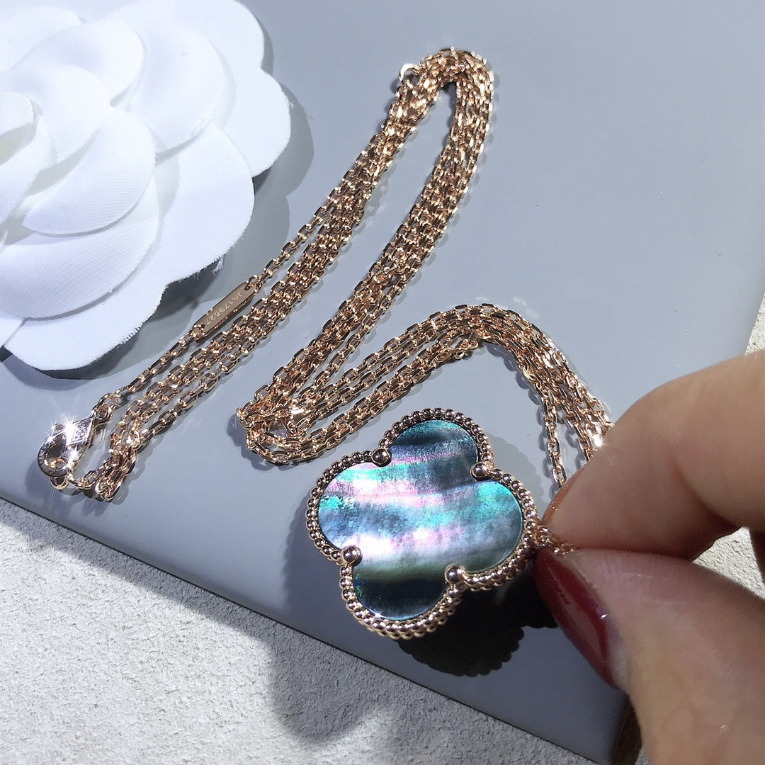 ¡®Star¡¯CLOVER 25MM GOLD DARK MOP BIG CLOVER NECKLACE