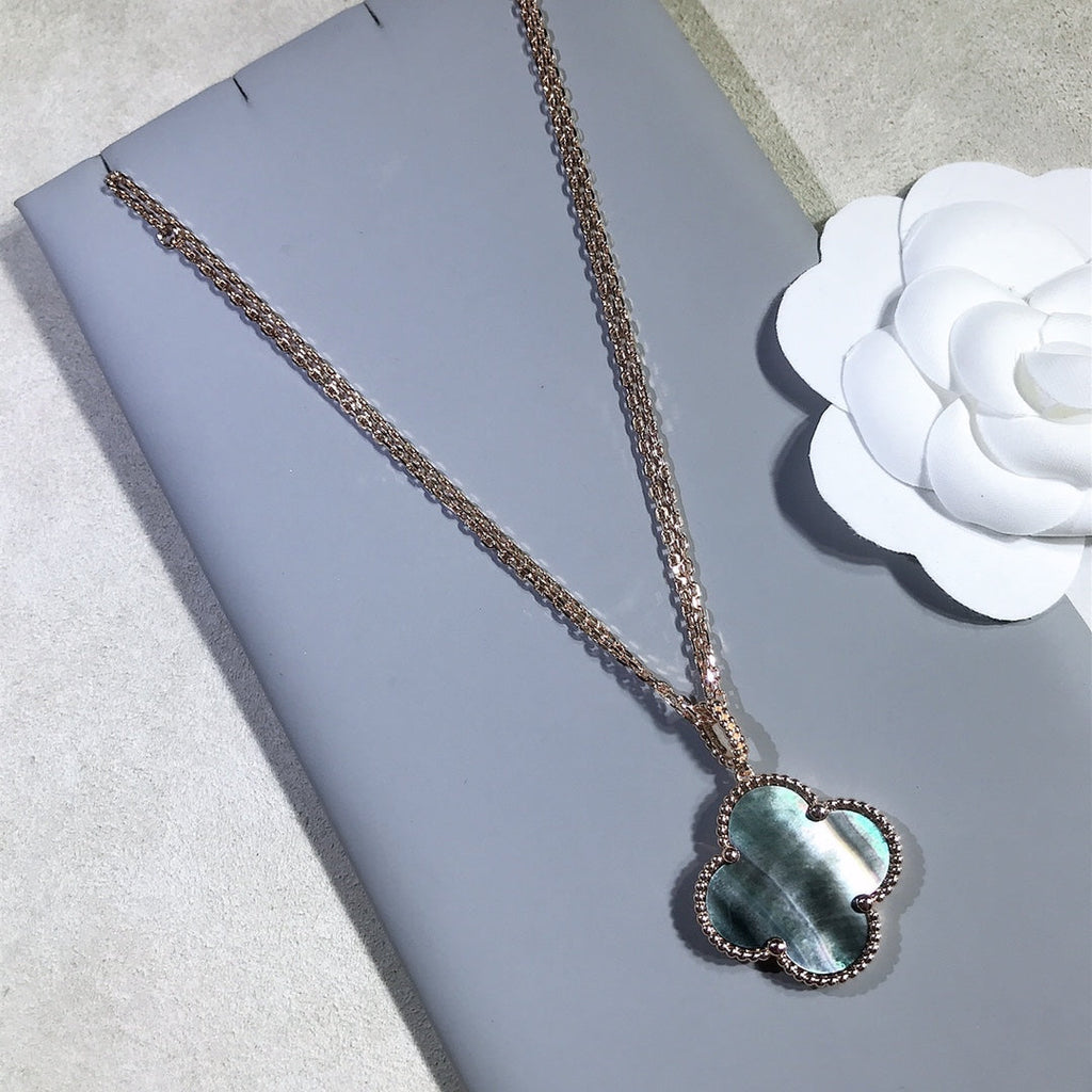 ¡®Star¡¯CLOVER 25MM GOLD DARK MOP BIG CLOVER NECKLACE