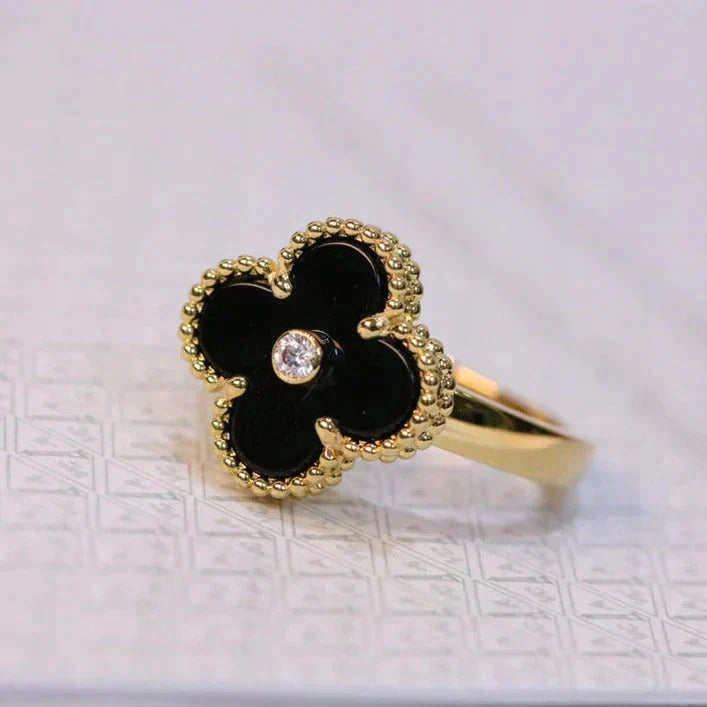 ¡®Star¡¯CLOVER ONYX RING GOLD DIAMOND