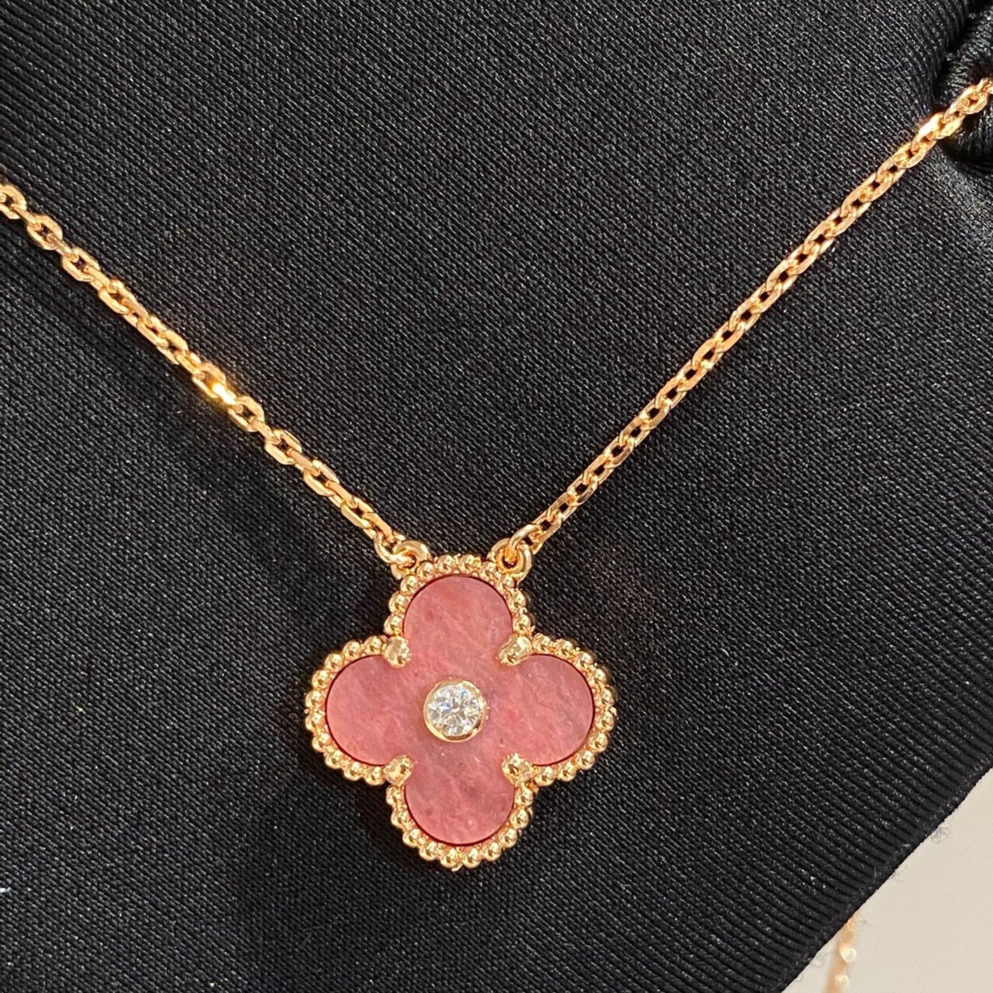 ¡®Star¡¯CLOVER 15MM DIAMOND RHODONITE NECKLACE