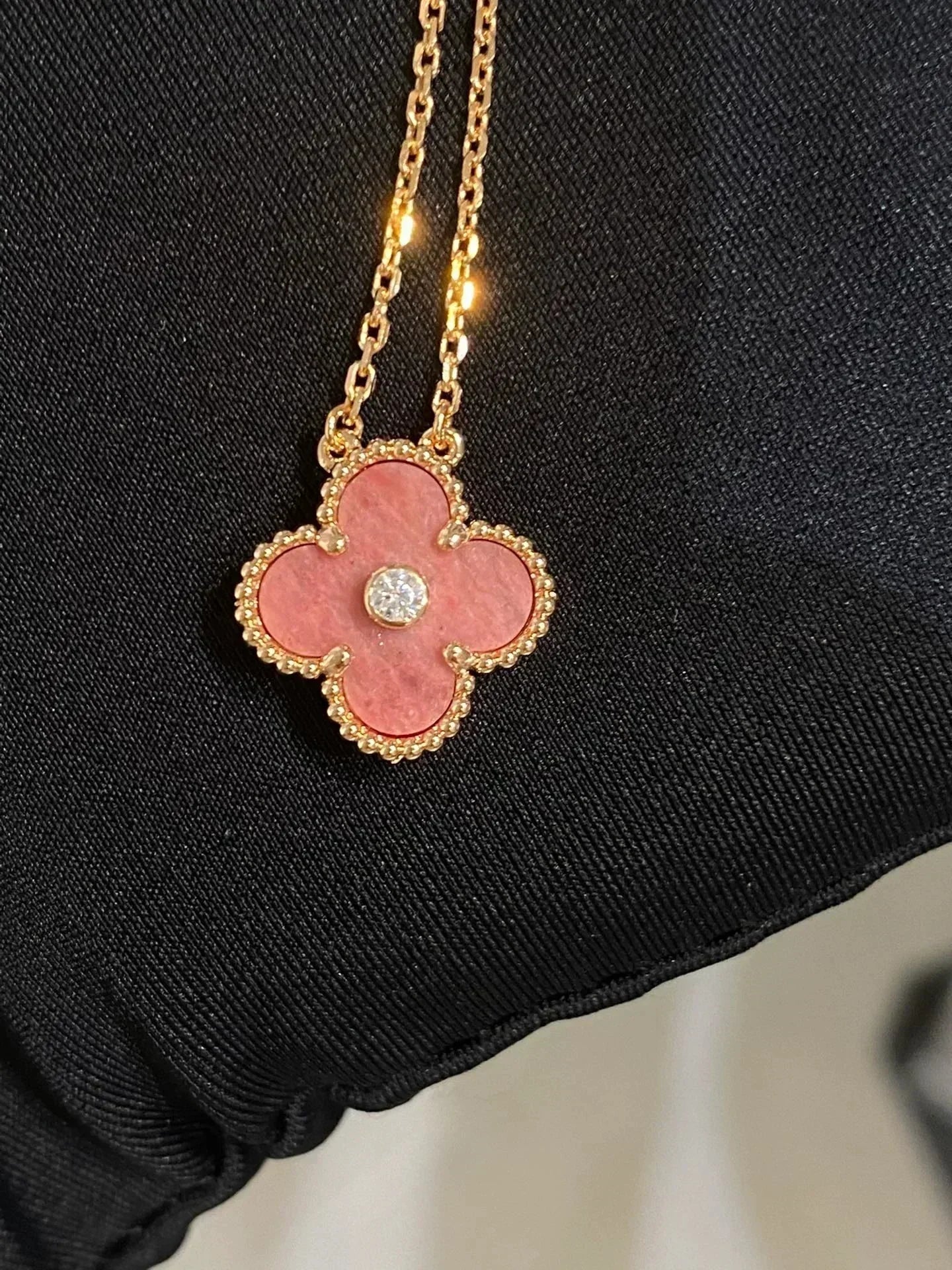 ¡®Star¡¯CLOVER 15MM DIAMOND RHODONITE NECKLACE