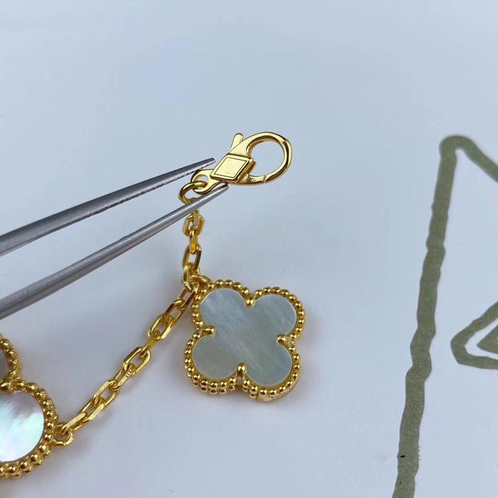 ¡®Star¡¯MAGIC CLOVER MOP GOLD BRACELET 5 MOTIFS