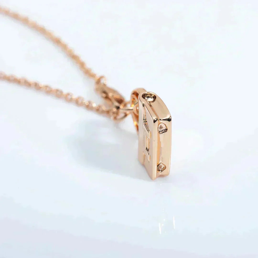 ¡®Star¡¯AMULETTE PEDANT ROSE GOLD NECKLACE