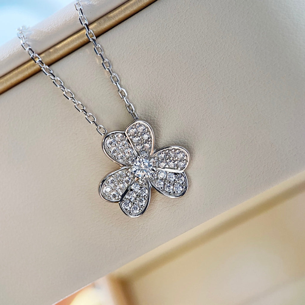 ¡®Star¡¯CLOVER DIAMOND NECKLACE SILVER