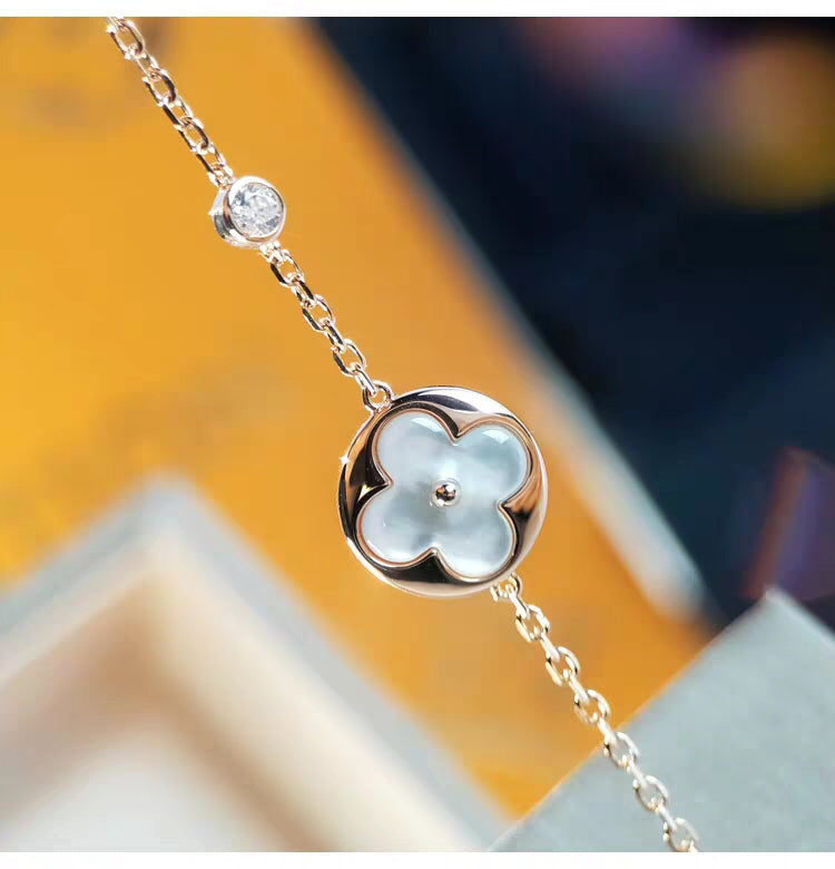 ¡®Star¡¯SUN MOP GOLD 1 DIAMOND NECKLACE