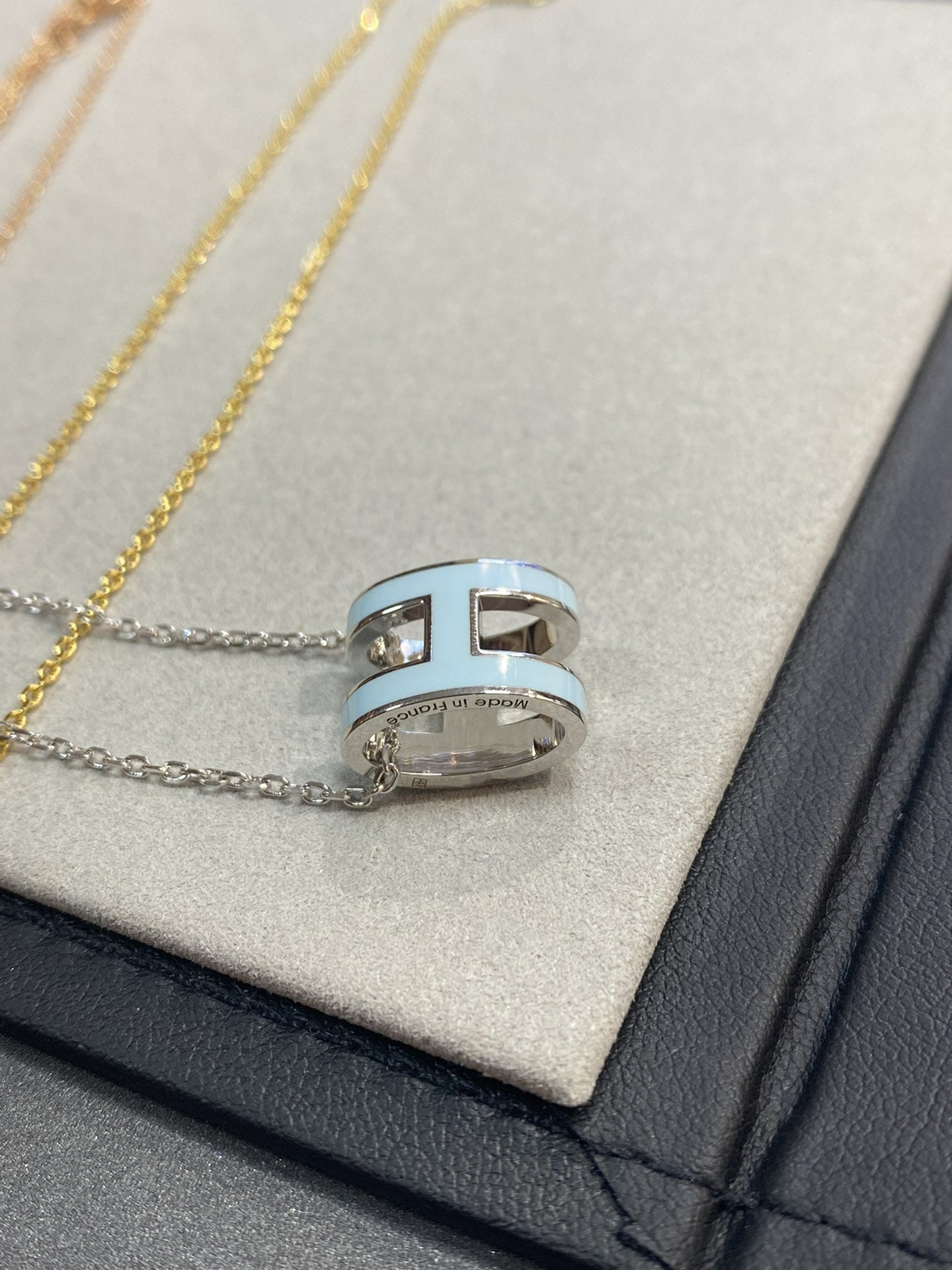 ¡®Star¡¯POP H LIGHT BLUE NECKLACE