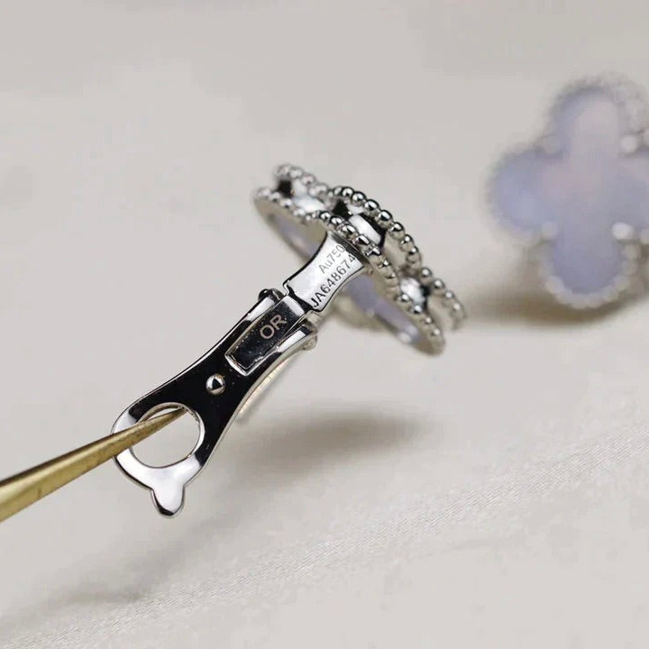¡®Star¡¯CLOVER MEDIUM 1 MOTIFS  WHITE MOP EARRINGS SILVER