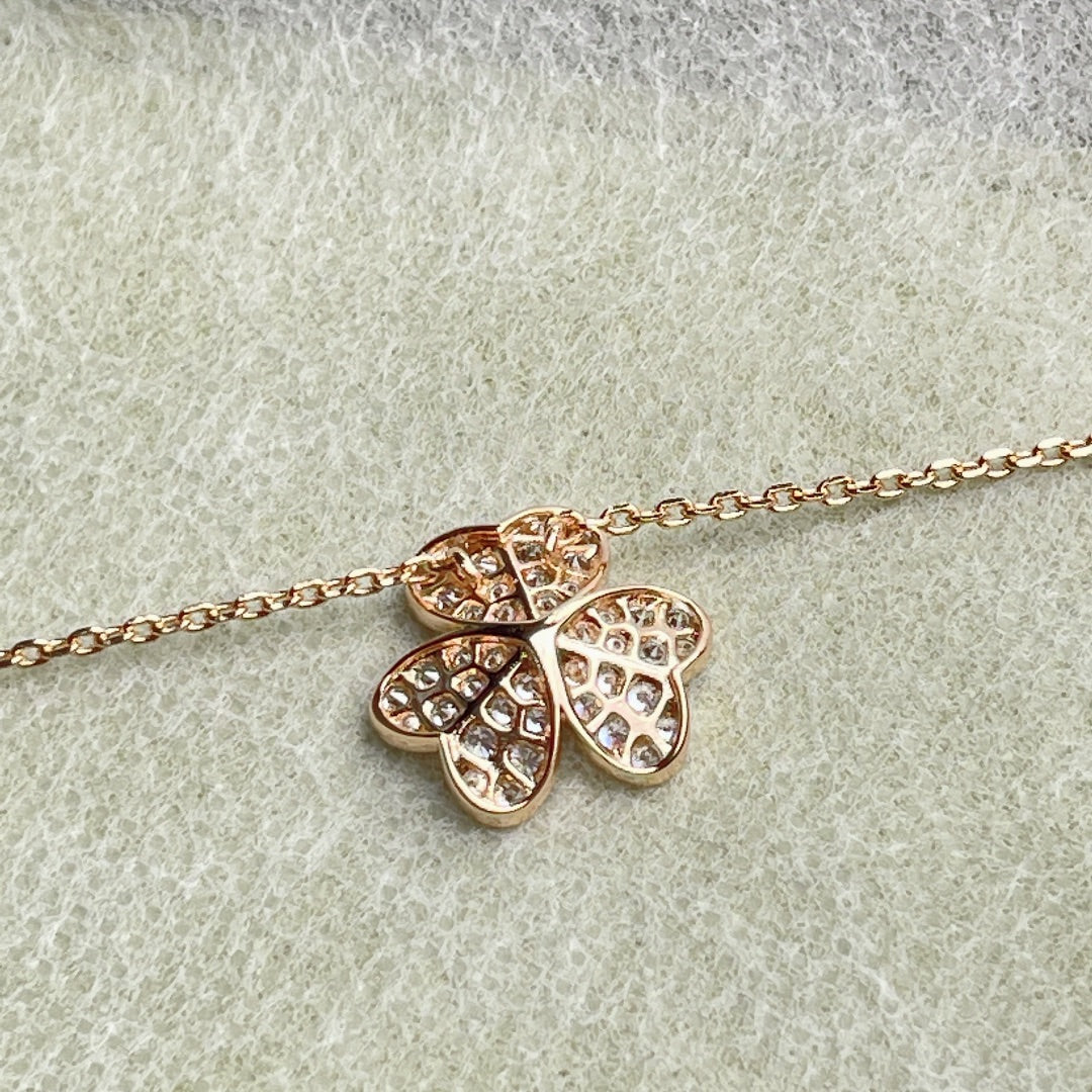 ¡®Star¡¯FLOWER DIAMOND NECKLACE