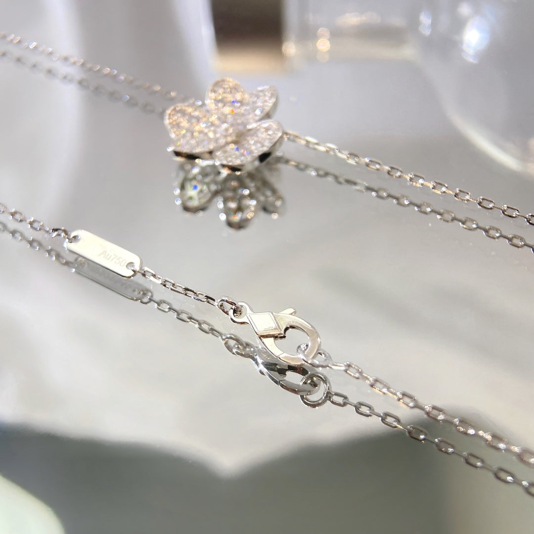 ¡®Star¡¯FLOWER DIAMOND NECKLACE