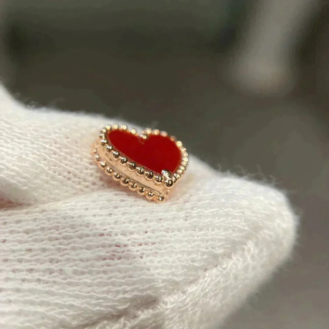 ¡®Star¡¯HEART CARNELIAN STUD EARRINGS