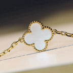¡®Star¡¯CLOVER 20 MOTIFS WHITE MOP NECKLACE