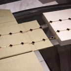 ¡®Star¡¯CLOVER 20 MOTIFS ONYX NECKLACE