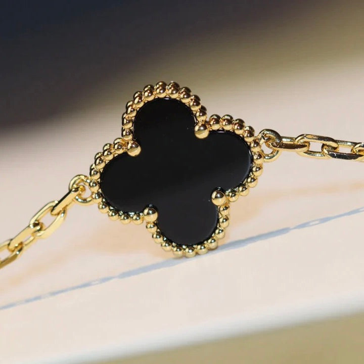 ¡®Star¡¯CLOVER 20 MOTIFS ONYX NECKLACE