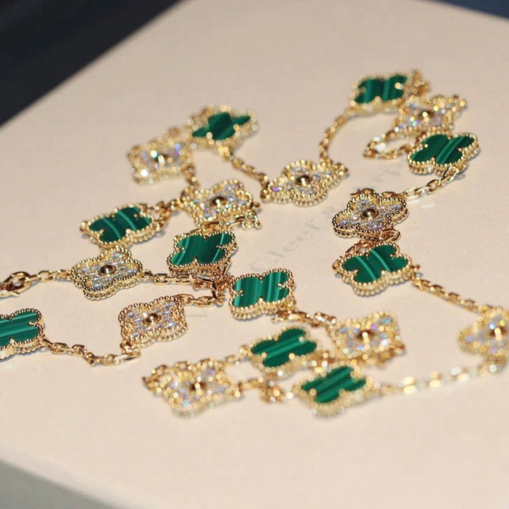 ¡®Star¡¯CLOVER 20 MOTIFS MALACHITE DIAMOND NECKLACE
