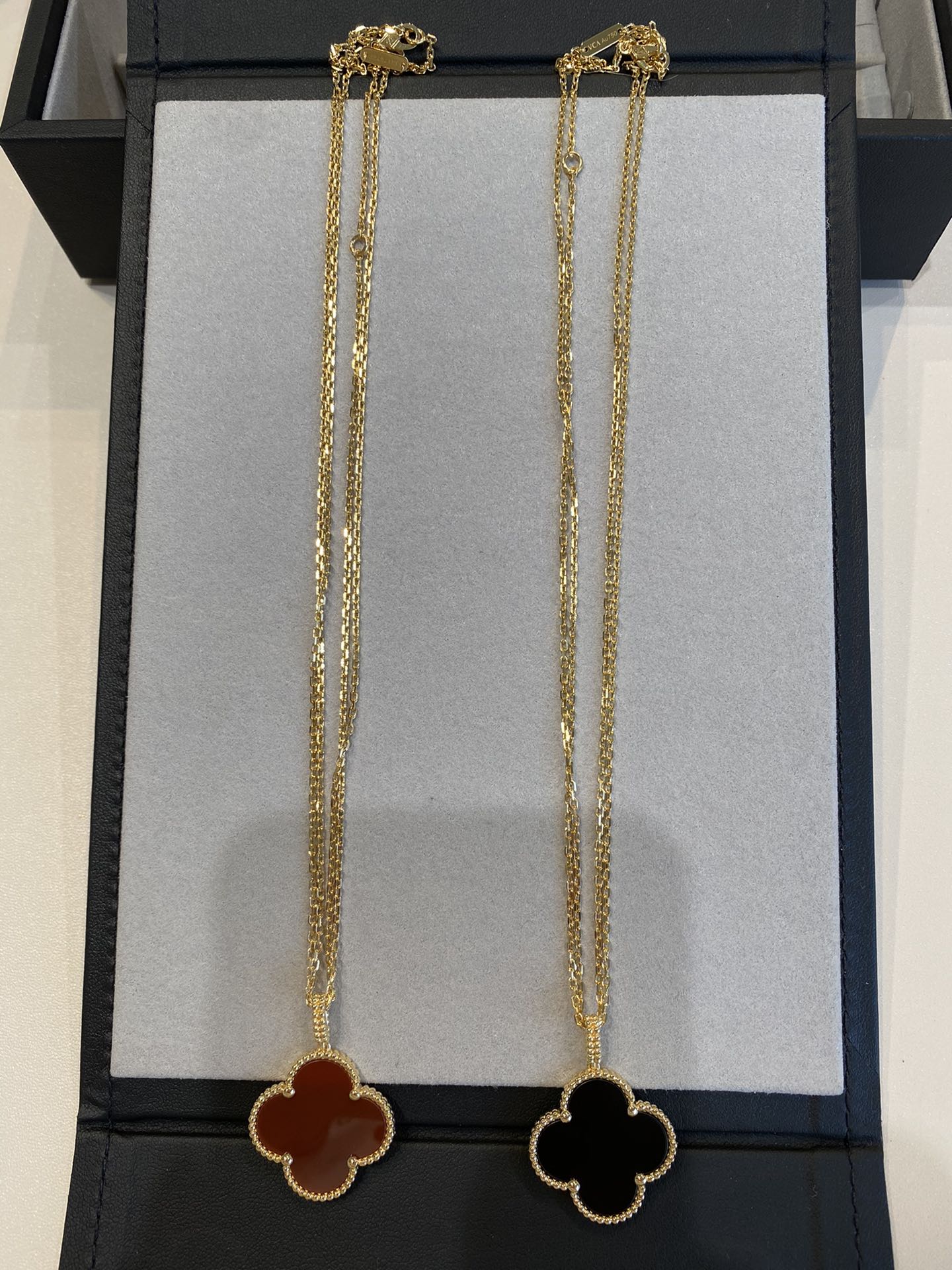¡®Star¡¯CLOVER 25MM NECKLACE GOLD CARNELIAN
