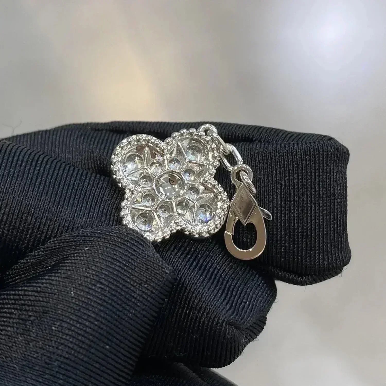[Star] New  CLOVER 5 MOTIF FULL DIAMOND BRACELET COLLECTION