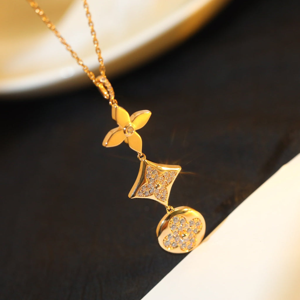 ¡®Star¡¯STAR AND SUN DIAMOND PINK GOLD NECKLACE