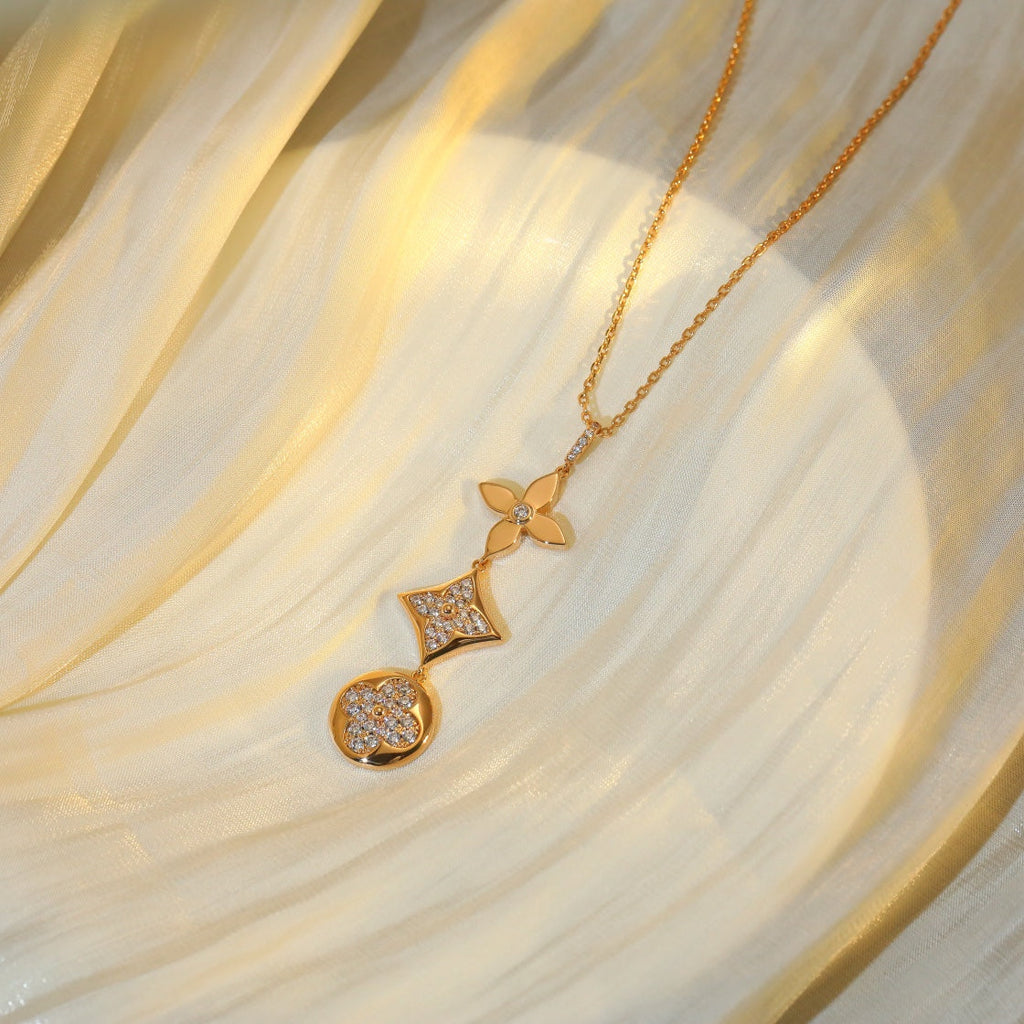 ¡®Star¡¯STAR AND SUN DIAMOND PINK GOLD NECKLACE