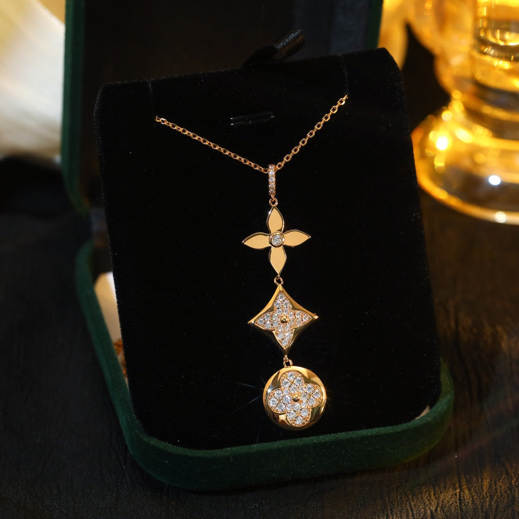 ¡®Star¡¯STAR AND SUN DIAMOND PINK GOLD NECKLACE
