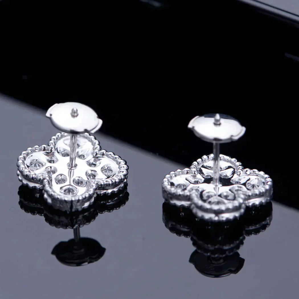 ¡®Star¡¯CLOVER 1 MOTIFS DIAMOND STUD EARRINGS SILVER