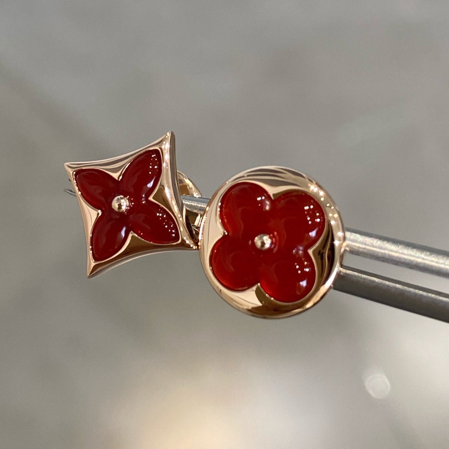 ¡®Star¡¯STAR AND SUN PINK GOLD CARNELIAN STUD EARRINGS