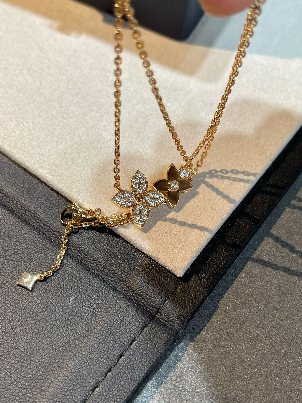 ¡®Star¡¯STAR BLOSSOM NECKLACE PINK GOLD DIAMONDS