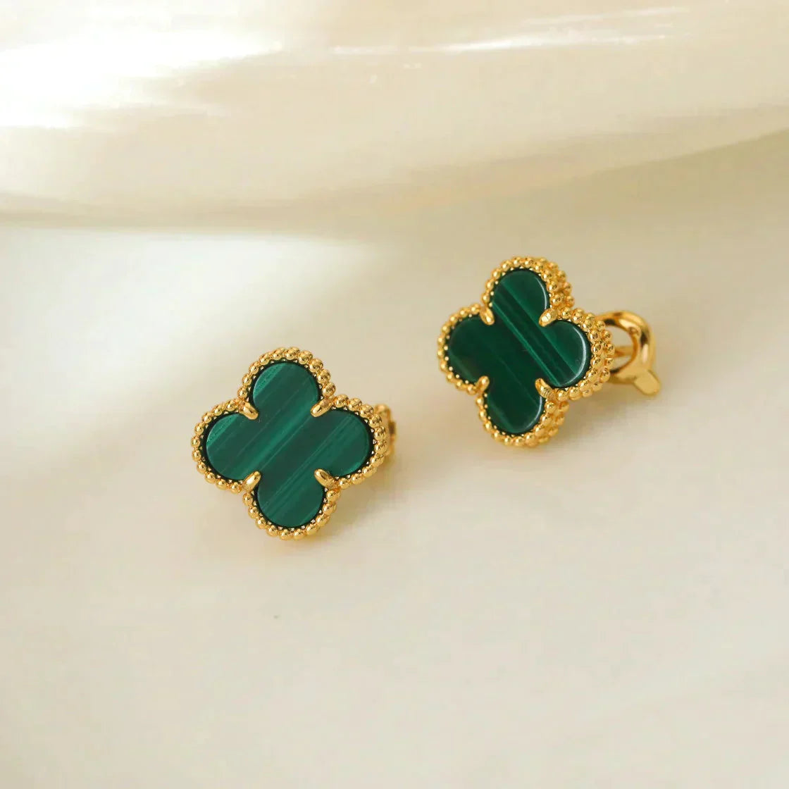 ¡®Star¡¯CLOVER MEDIUM 1 MOTIFS MALACHITE  EARRINGS