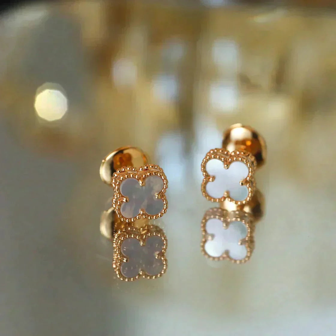 ¡®Star¡¯CLOVER MINI 9.5MM WHITE MOP EARRINGS