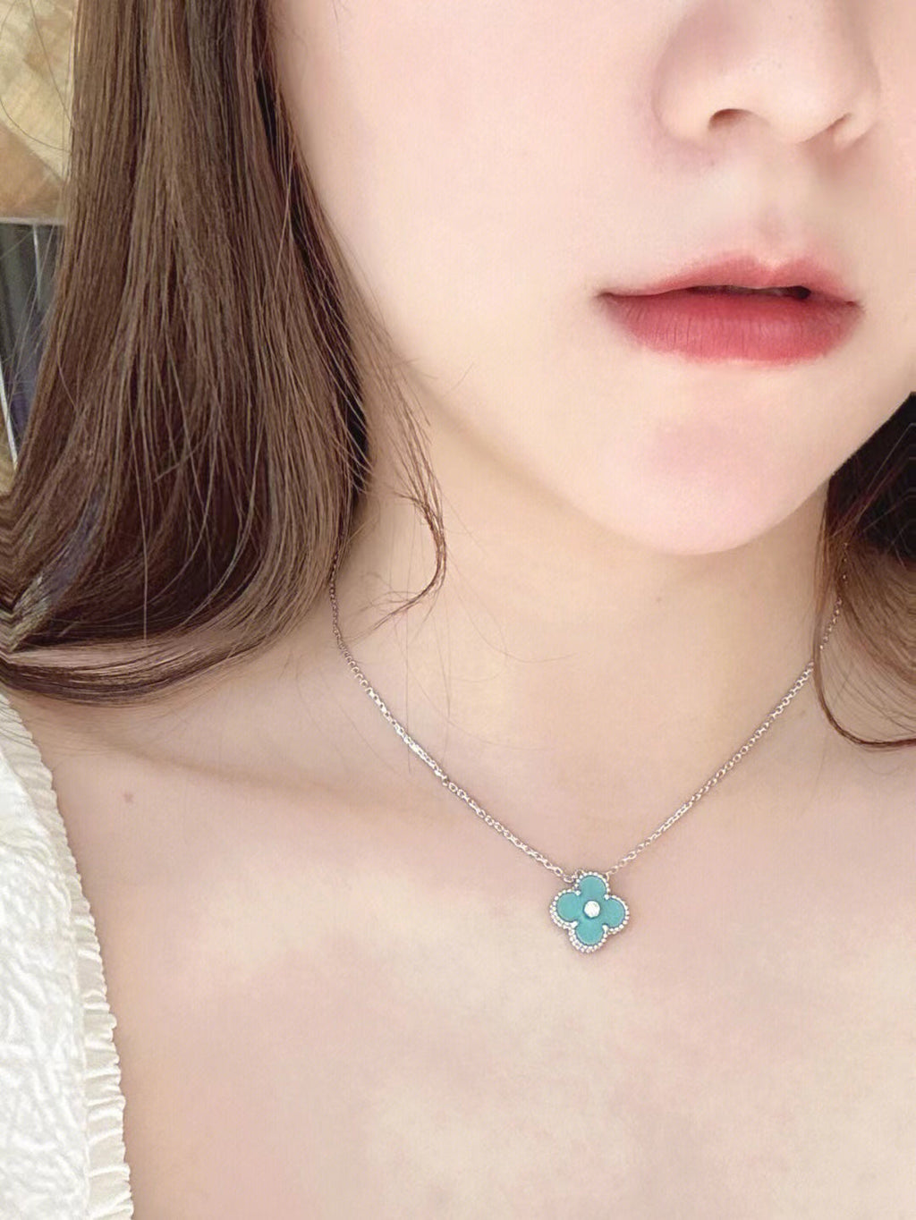 ¡®Star¡¯CLOVER 1 DIAMOND LIGHT BLUE SILVER NECKLACE