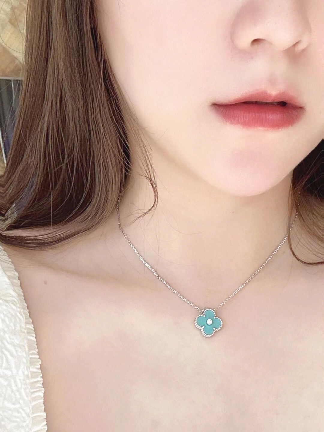 ¡®Star¡¯CLOVER 1 DIAMOND LIGHT BLUE SILVER NECKLACE