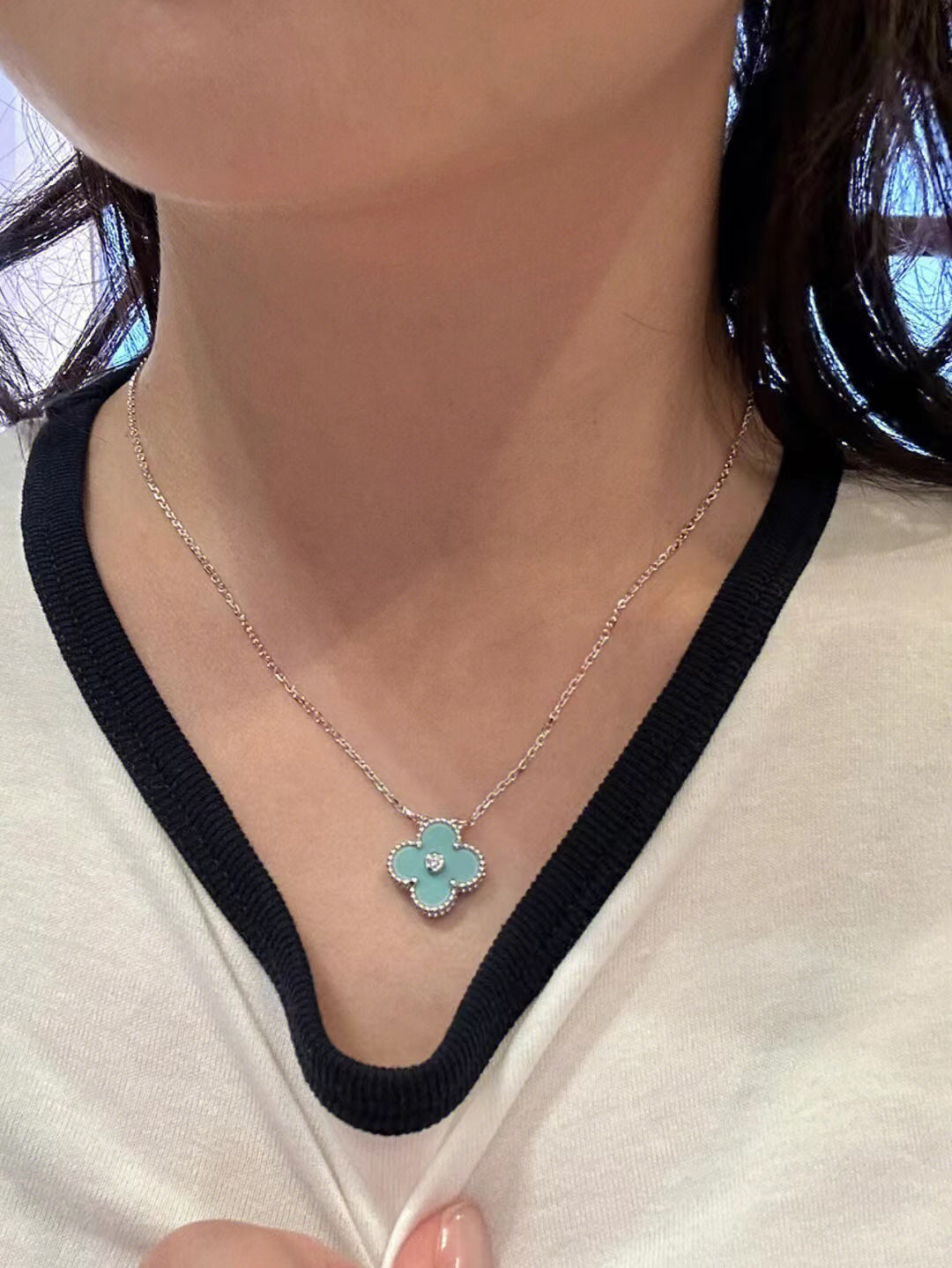 ¡®Star¡¯CLOVER 1 DIAMOND LIGHT BLUE SILVER NECKLACE