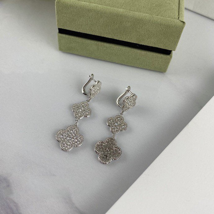 ¡®Star¡¯CLOVER 3 MOTIF DIAMOND SILVER DROP EARRINGS
