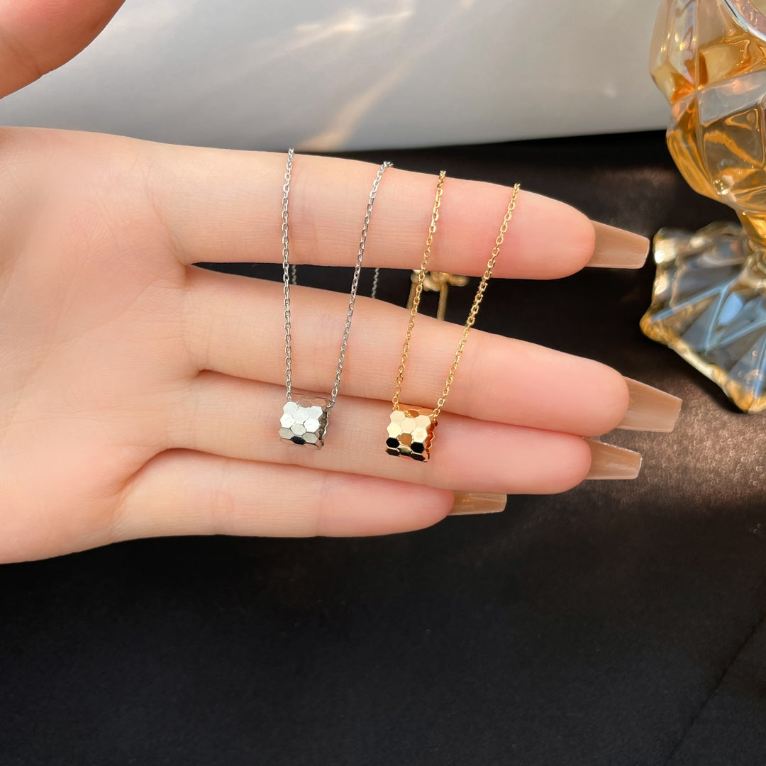 ¡®Star¡¯BEE MINI NECKLACE