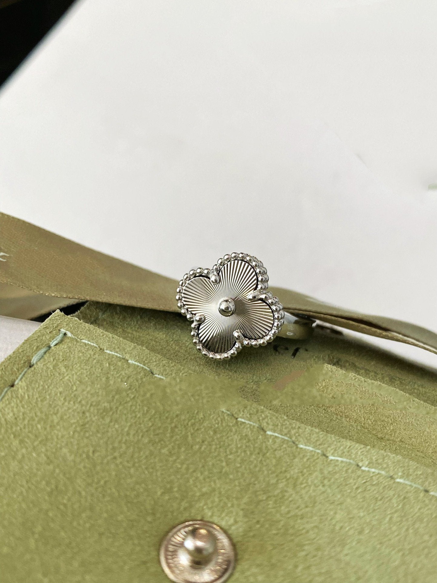 ¡®Star¡¯CLOVER SILVER RING