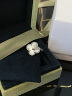 ¡®Star¡¯CLOVER SILVER RING