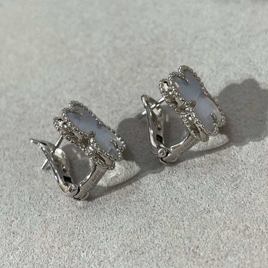 ¡®Star¡¯CLOVER CHALCEDONY SILVER STUD EARRINGS