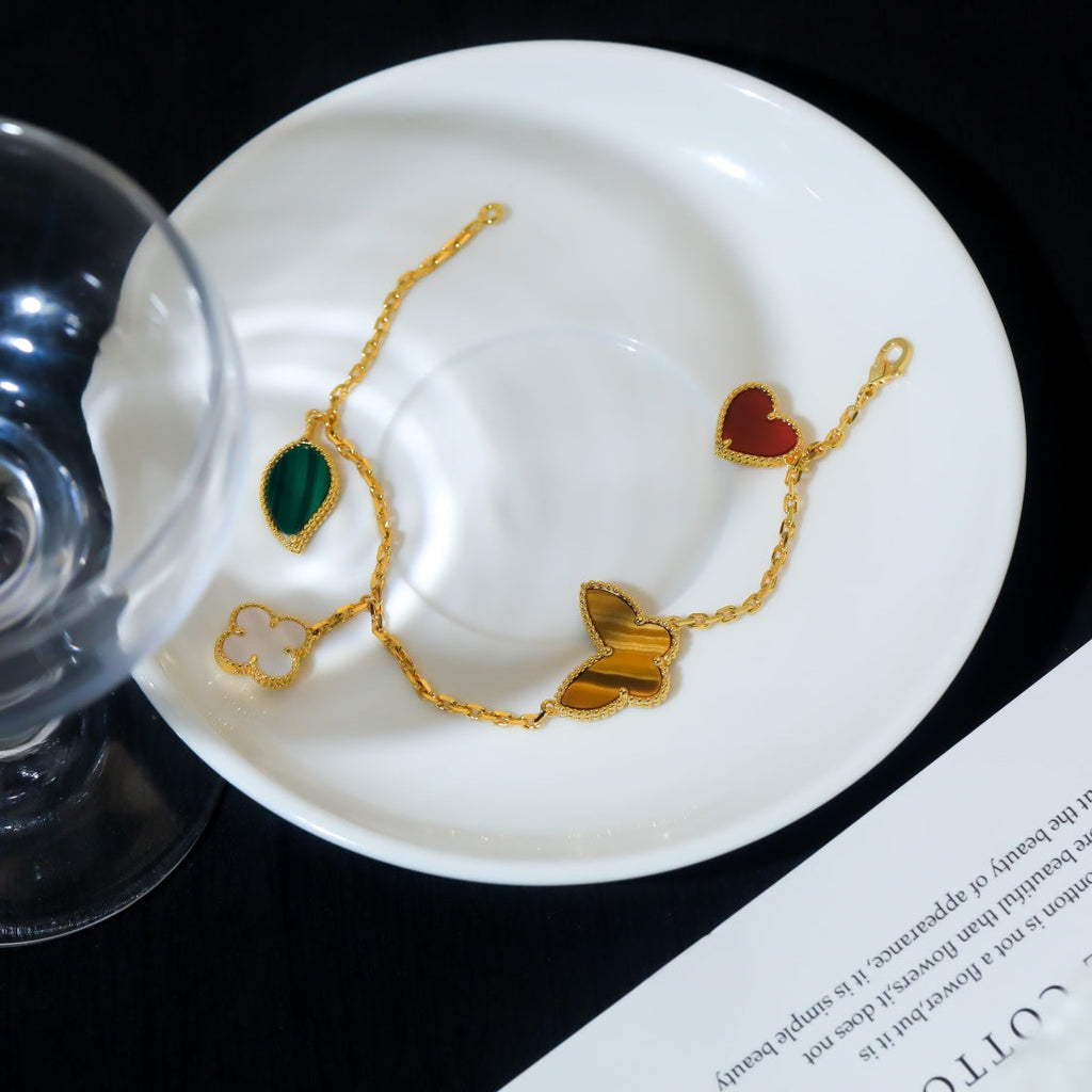 ¡®Star¡¯LUCKY SPRING 5 MOTIF GOLD BRACELET