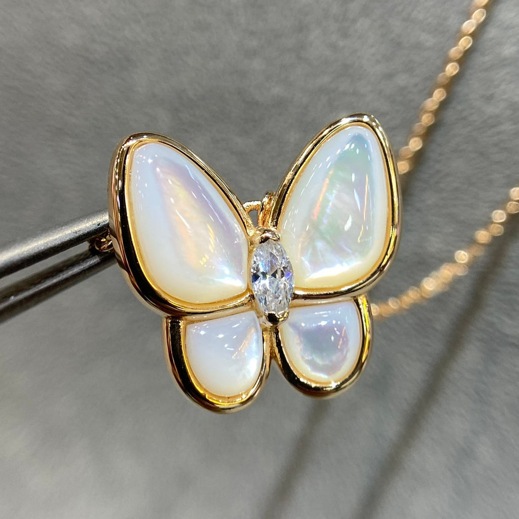 ¡®Star¡¯BUTTERFLY MOP DIAMOND NECKLACE