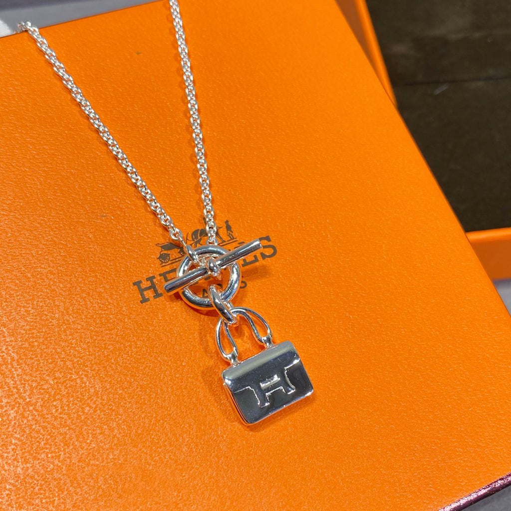 ¡®Star¡¯CONSTANCE PEDANT SILVER NECKLACE