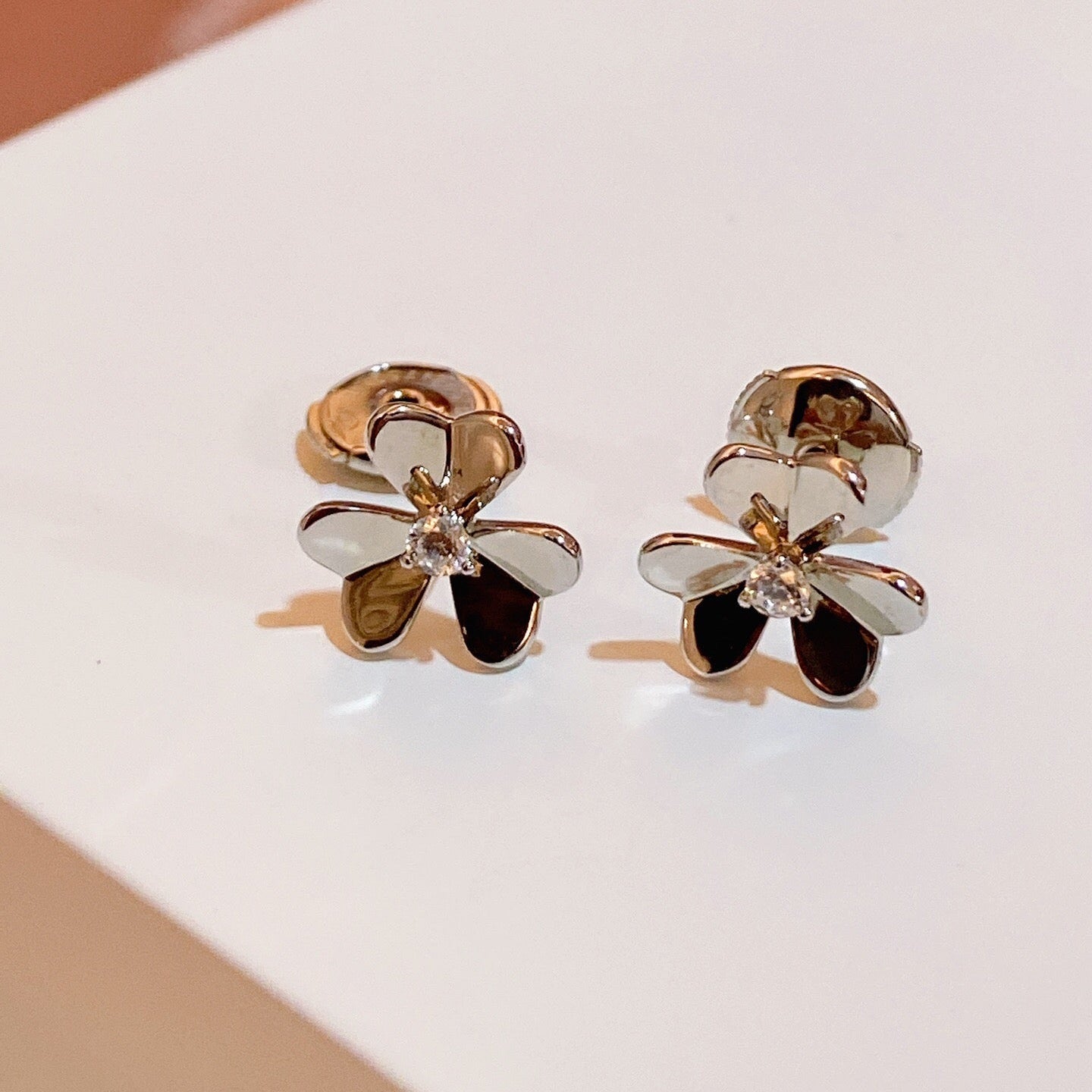 ¡®Star¡¯FRIVOLE MINI FLOWER EARRINGS