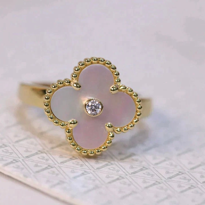 ¡®Star¡¯CLOVER PINK MOP RING GOLD DIAMOND