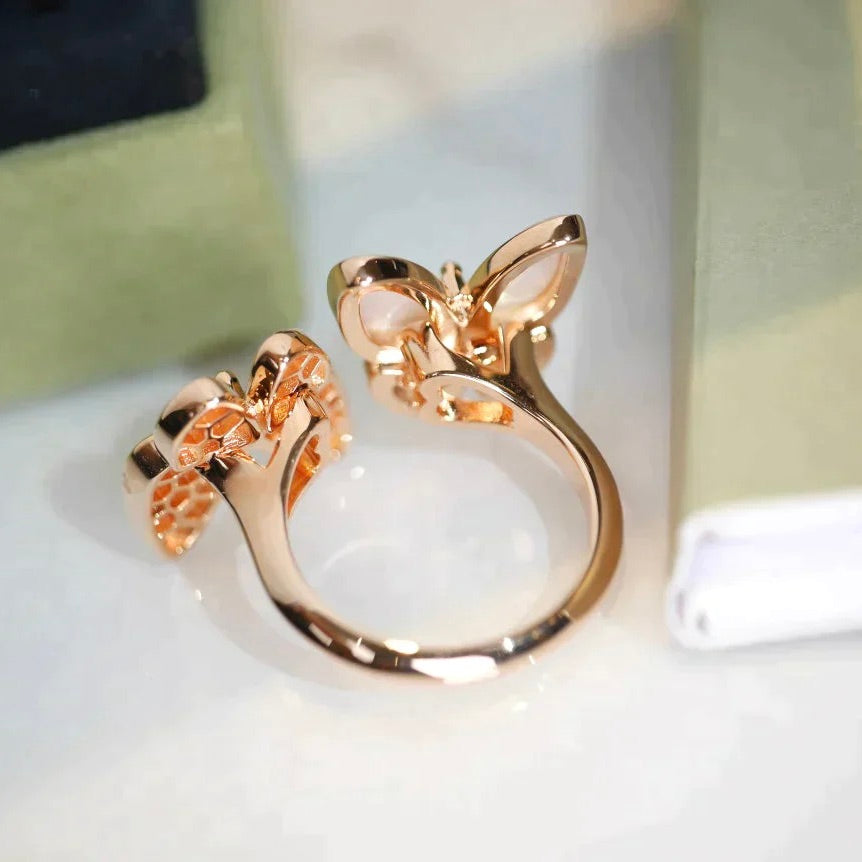 ¡®Star¡¯TWIN BUTTERFLY DIAMOND MOP RING